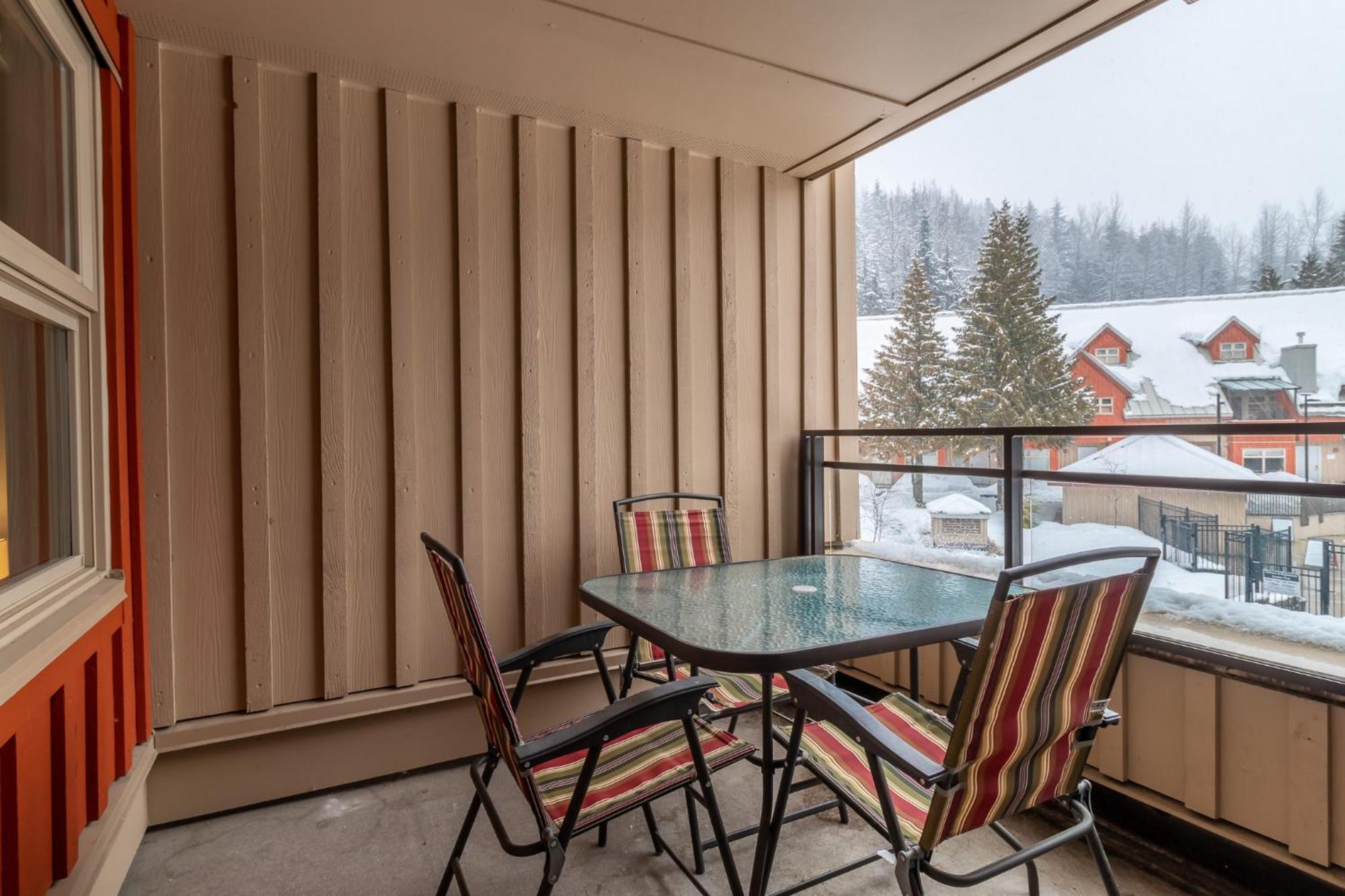 ウィスラーCreekside Slopeside 1Br With Pool, Hot Tub, Bbqアパートメント エクステリア 写真